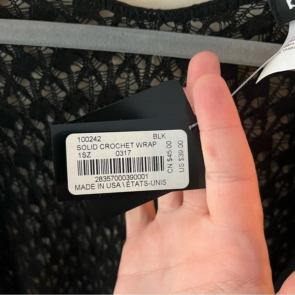 Bebe New Black Fringe One Size Crochet Open Front Cardigan Wrap Sweater BGSB - Picture 4 of 8